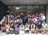 There's Zoom! Group photo panchira hits Wai's crotch directly w