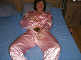 Erotic image of a foreign mature woman's bristly