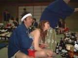 オヤジ達が夢中になる宴会コンパニオンを呼んだ忘年会の様子を見てみようずwwww