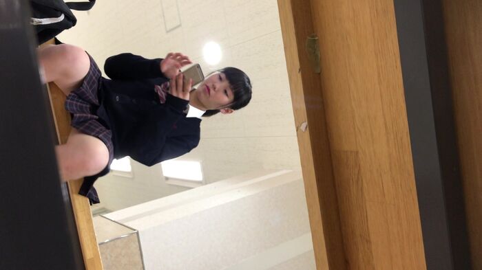 [upskirt376 upside-down shooting JK] On the eyebrows that will be taken with a light pink P 6th image