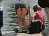 Erotic image of foreign exposure fashion with no panties even though it is a miniskirt