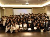 - [Super panchira] Thank you to the girls in the front row who are panchira in the group photo