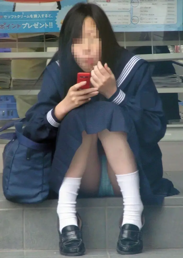 67 JK raw panchira images ~ Raw foot high school girl god angle voyeur collection 15th image