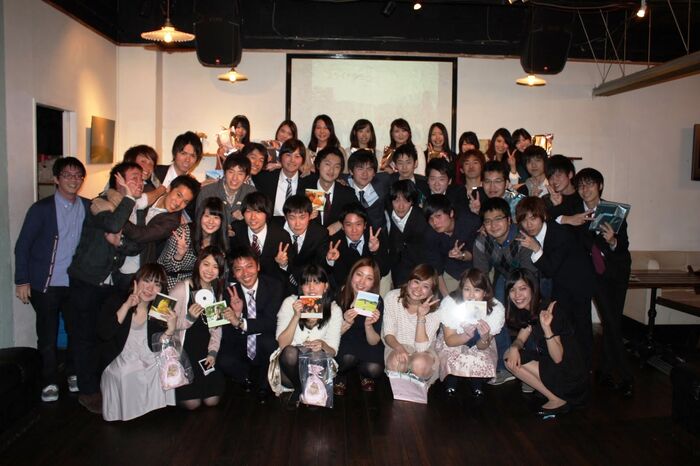 大変お世話になったクラスメイト、その理由が集合写真でのパンチラだったのは本人は知らない 25th image