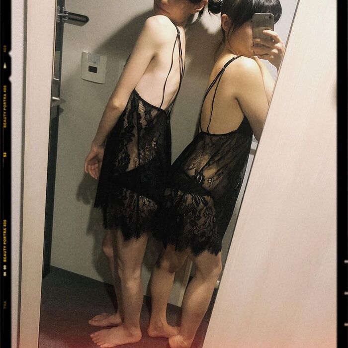 SNS girls with strong approval demands expose themselves even in their underwear 8th image