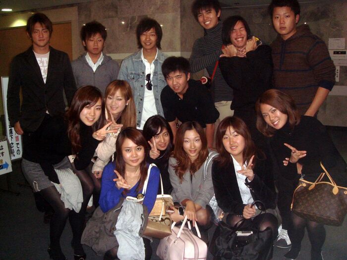If you look at the group photo, you should be the only one who looks for a girl with panchira in the front row 15th image