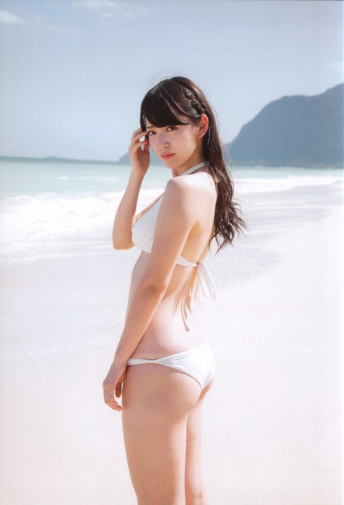 [Image] Maria Makino-chan, why does she bite her swimsuit into the crack so much that her buttocks are exposed? 23th image