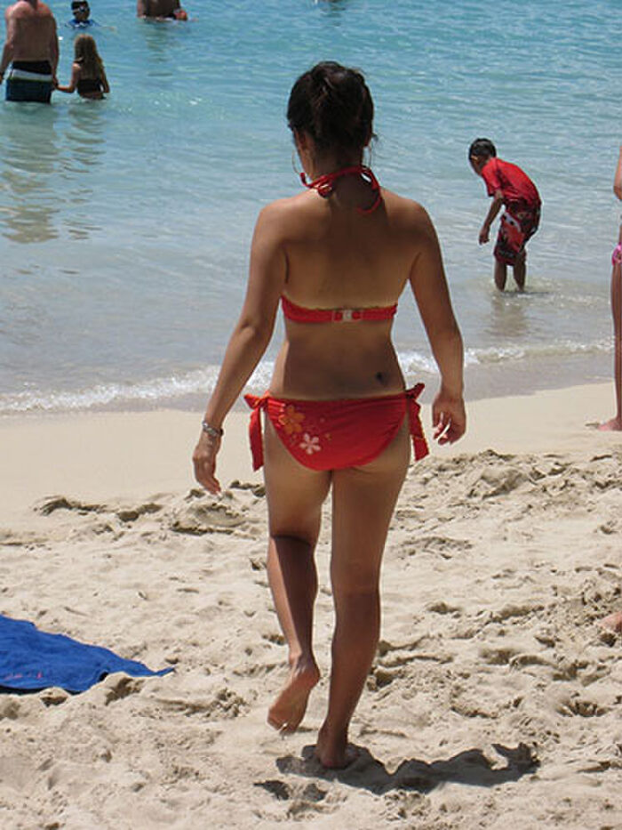 - [Amateur swimsuit] Bikini image with a pretty sloppy buttocks! 5th image