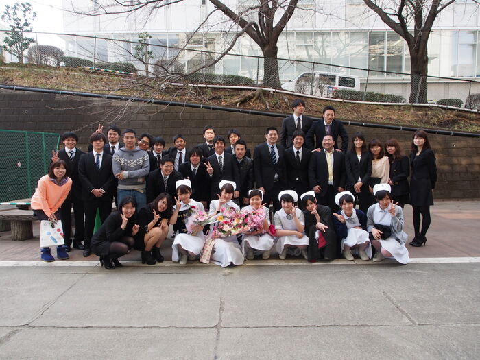 It's easy to think of a group photo as the arrival of a panchira chance 7th image