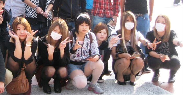 さてどの子がパンチラしているのか探すのが集合写真パンチラの醍醐味 11th image