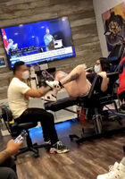 [Video] American Man-san squirts a huge tide while being tattooed