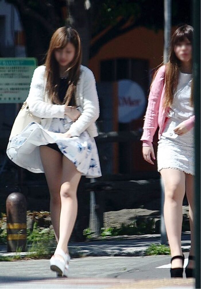 【Lucky Panchira】Windy Day Panty Chance Arrival ~ wwwww 15th image