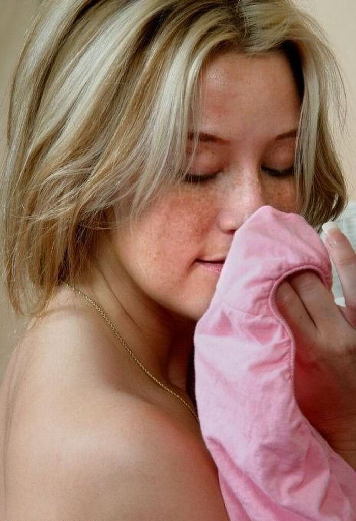 Pull on your pants! Erotic images of people smelling underwear 11th image