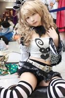 縞々ニーソエロ画像130枚 コスプレイヤーやJKのロリカワ美脚集めてみた