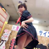 レイヤーのパンチラをおいしく頂くww
