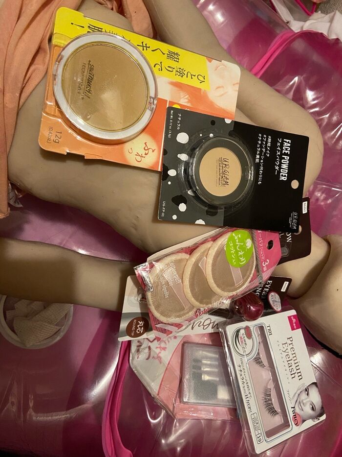 [Image] I bought a used 1000 yen tattered love doll www 13th image