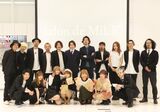 When looking at the group photo, I only see the panchira of the girls in the front row wwwww