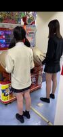 【With video】Two uniforms JK Mr./Ms. are photographed with pants while playing taiko masters