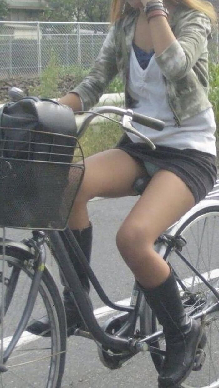 Riding a bicycle ~ ~ pants ~ flickering ~ ♪♪ 10th image