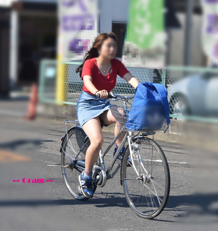 Riding a bicycle ~ ~ pants ~ flickering ~ ♪♪ 5th image