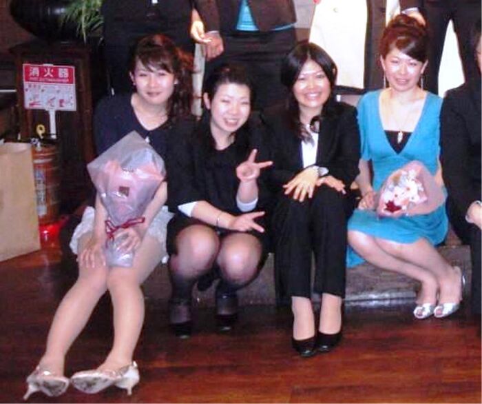What's the matter ~ w The fun group photo is becoming a panchira group photo ~ wwww 10th image