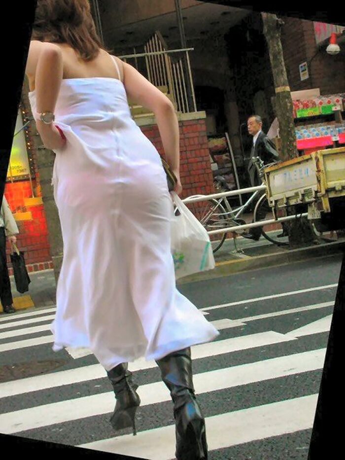 [Image] Sheer fashion is popular in Russia [Yes] 9th image
