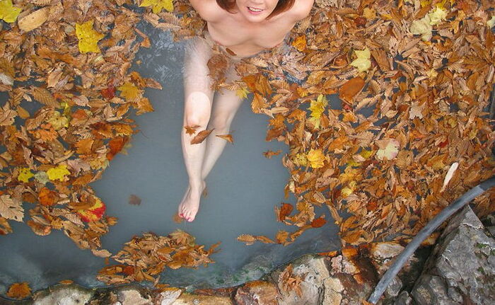Erotic images that want to take a day trip to a hot spring / open-air bath with a married woman mature woman 35th image