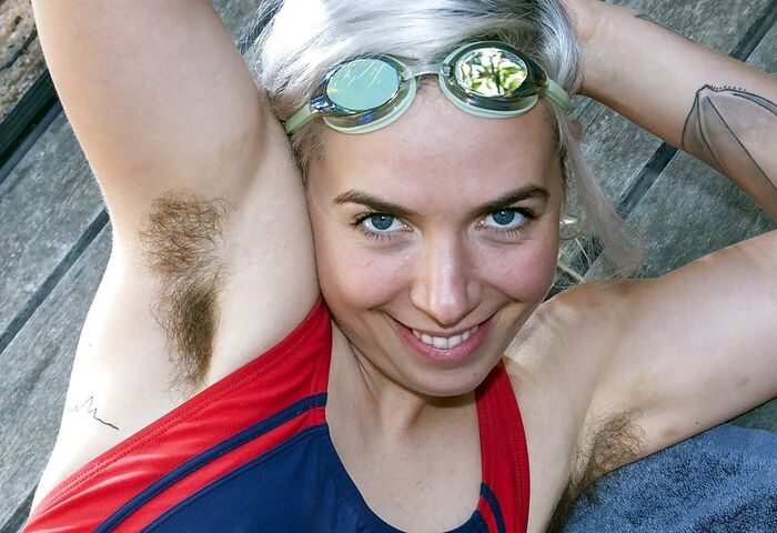 There are armpit hair, shin hair, and pie hair! Fluffy erotic image of a bristly alien 2th image