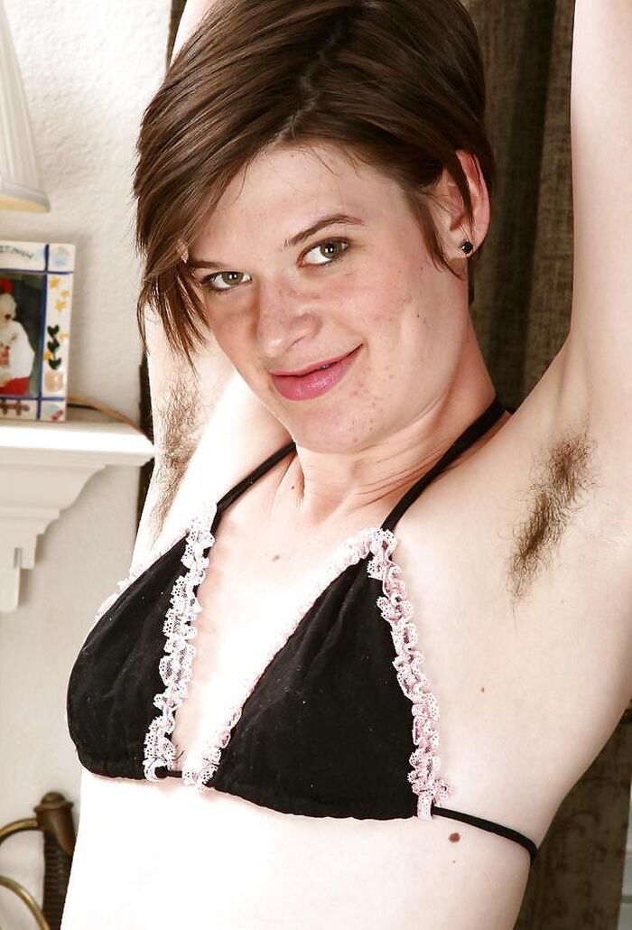There are armpit hair, shin hair, and pie hair! Fluffy erotic image of a bristly alien 6th image