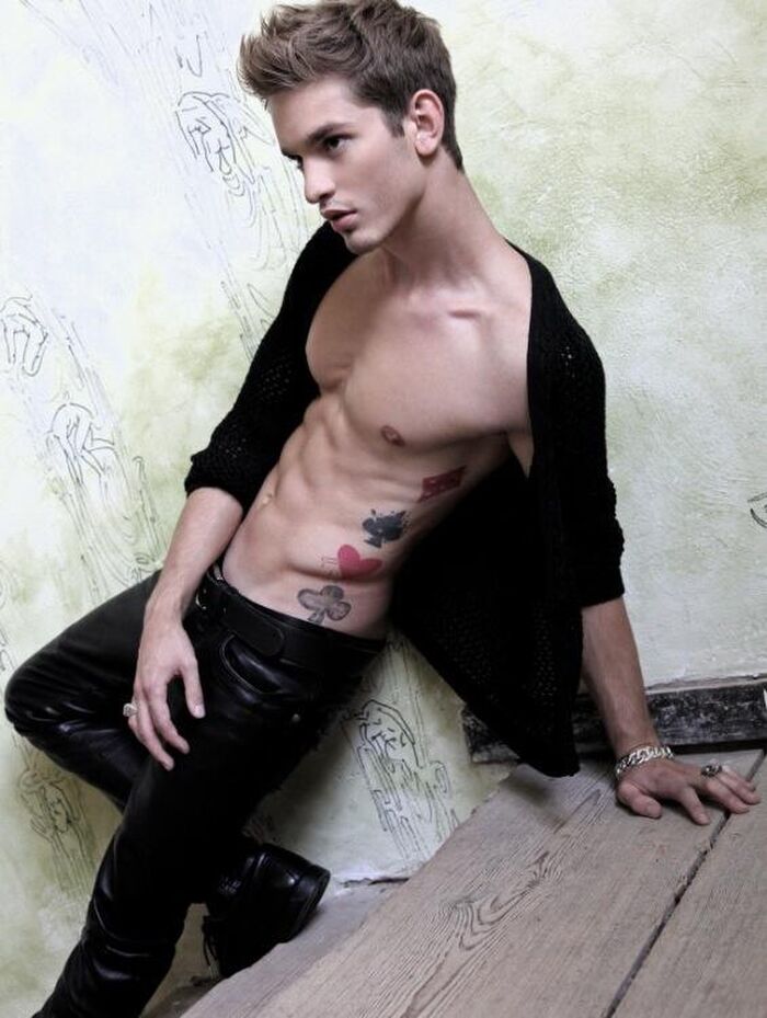 Erotic images of male foreigners who want to be embraced by handsome men in Europe and the United States 12th image