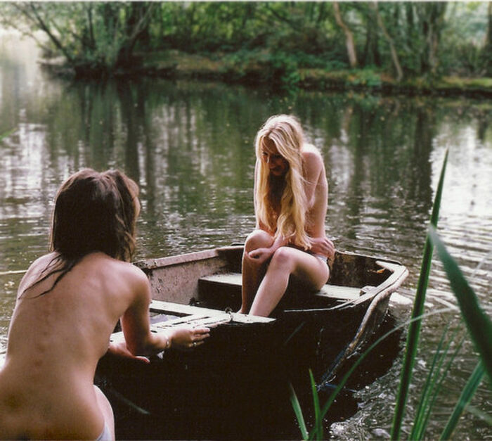 Naked in the river, not in the sea! Erotic images of nudist rivers 11th image