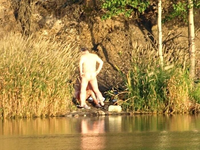 Naked in the river, not in the sea! Erotic images of nudist rivers 37th image