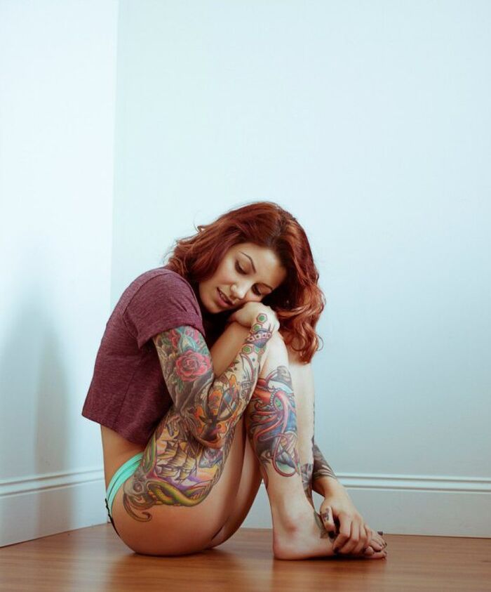 Erotic images of foreign beauties with tattoos and tattoos on nude bodies 44th image