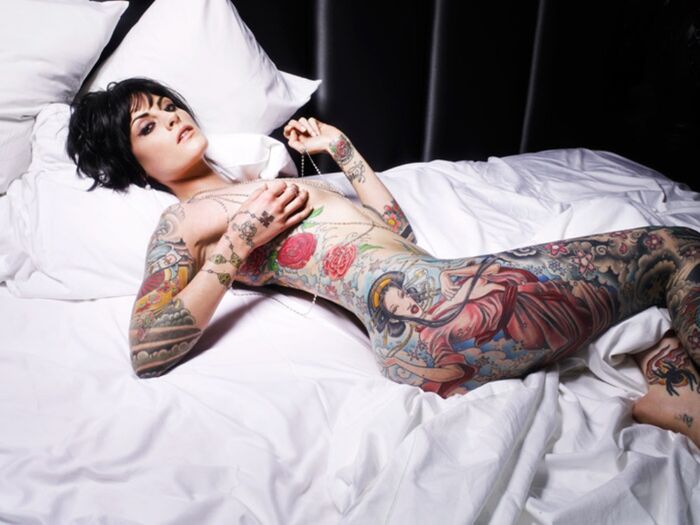 Erotic images of foreign beauties with tattoos and tattoos on nude bodies 46th image