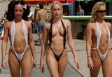 This eroticism even though the swimsuit image of a foreigner is not nudist