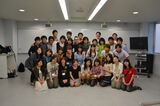 【*Group photo panchira*】Here is a group photo with the pantsu visible in the front row www