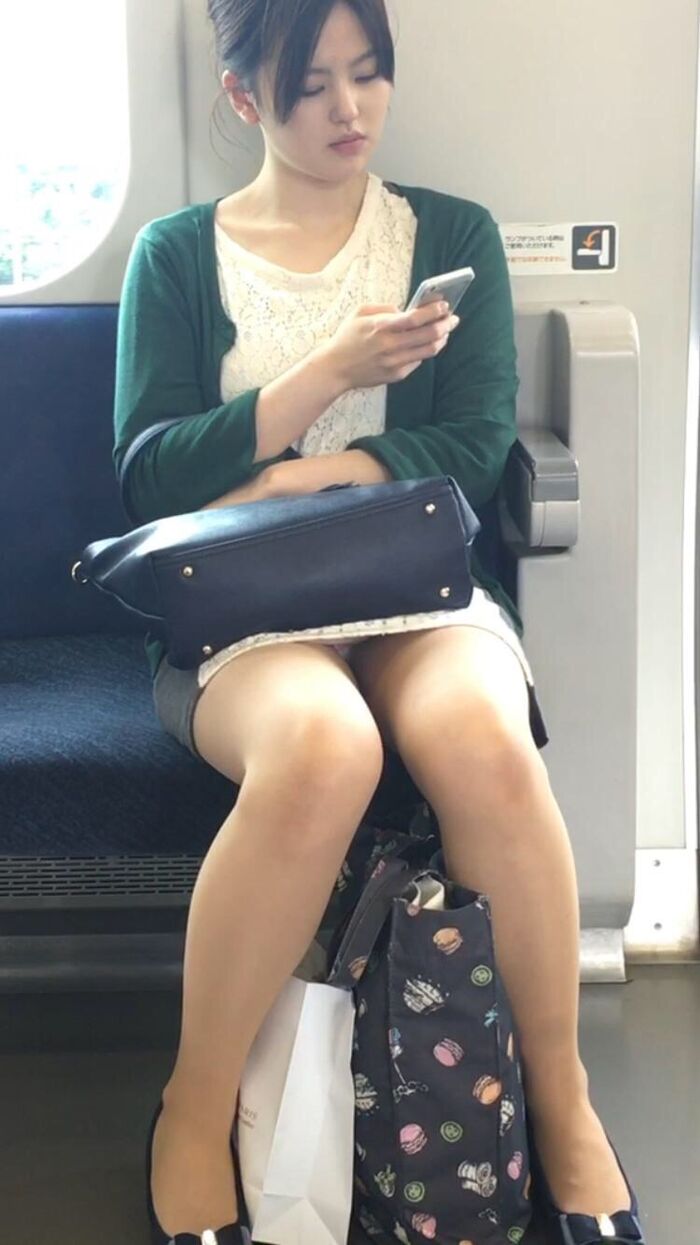 Did you know that when you get on the train, there is a 90% chance that you will be able to worship panchira if you sit in front of a woman in a miniskirt wwww 4th image