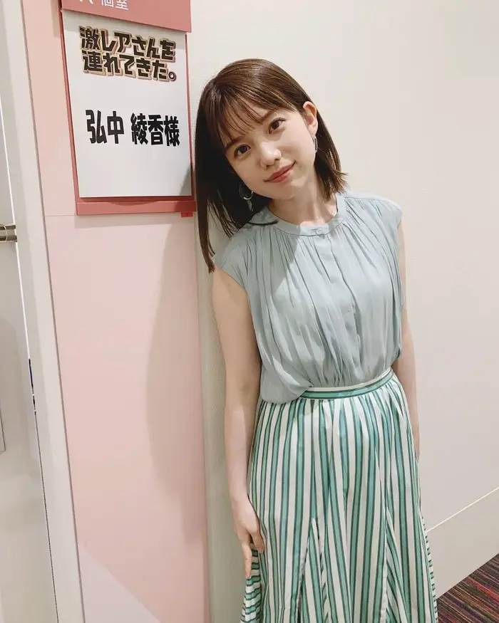Ayaka Hironaka's photo collection swimsuit appearance &amp; man muscle! 358 erotic images of baby face girl Ana 65th image
