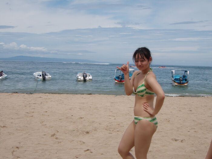 This summer's review. I tried to collect erotic amateur images at sea 3th image