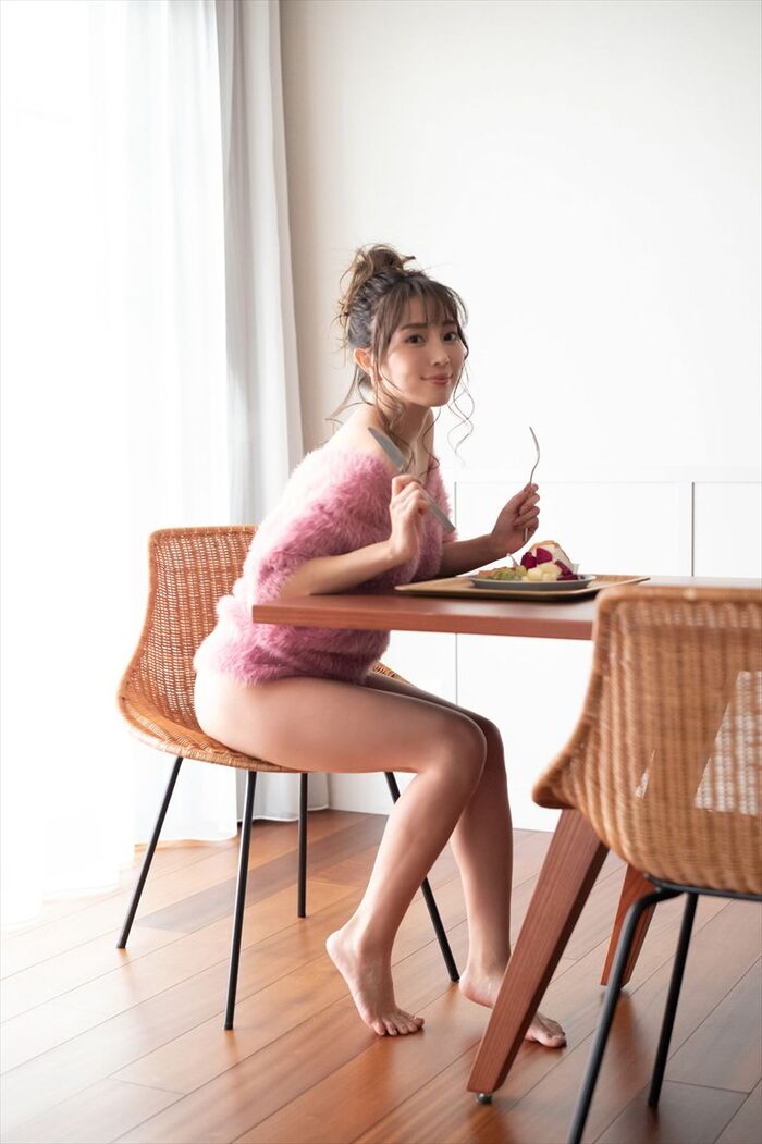 Morisaki Tomomi 森咲智美 9th image