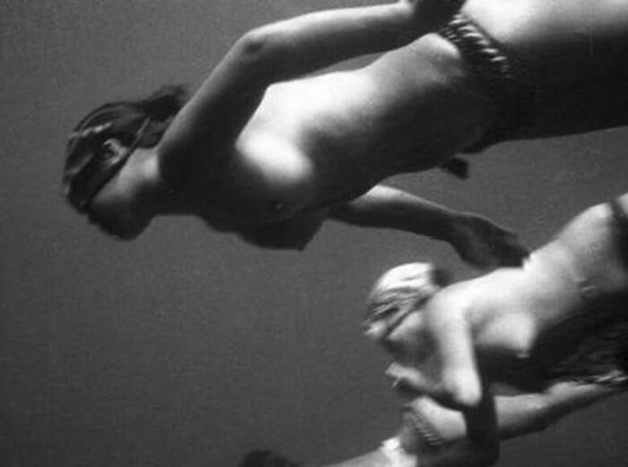 48 bare-diving erotic images of Mr./Ms. with topless half-naked pants sexy 19th image