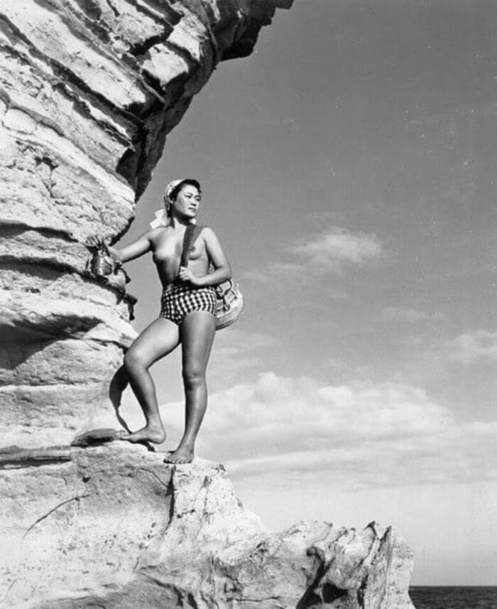 48 bare-diving erotic images of Mr./Ms. with topless half-naked pants sexy 28th image