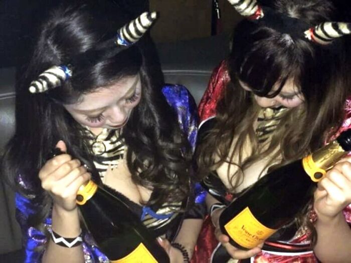 [Erotic image] Erotic layer running through Halloween naked is too dangerous www 24th image