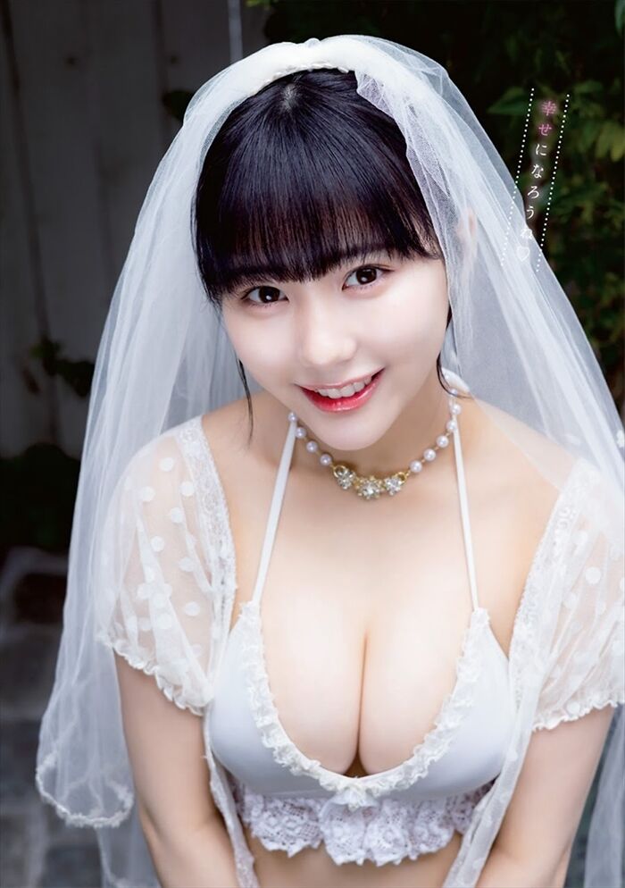 Summary of Miku Tanaka's erotic images. Photo book swimsuit and huge hami areola nipple 13th image