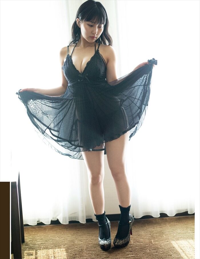Summary of Miku Tanaka's erotic images. Photo book swimsuit and huge hami areola nipple 74th image