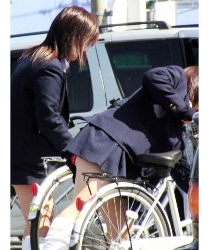 - You can see the pants! Bending forward JK's miniskirt panchira erotic gazo 40th image