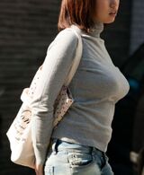 Clothed big amateur's big rocket launch ww "Plump breasts touch the body" I said this involuntarily ... [Big erotic images.22 photos]