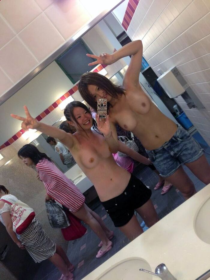 [Image] Tanned women who become open when it gets hot wwww 9th image