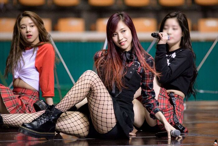 TWICE Mina's nipple pochi treasure cap over 120 erotic images that come out! 35th image