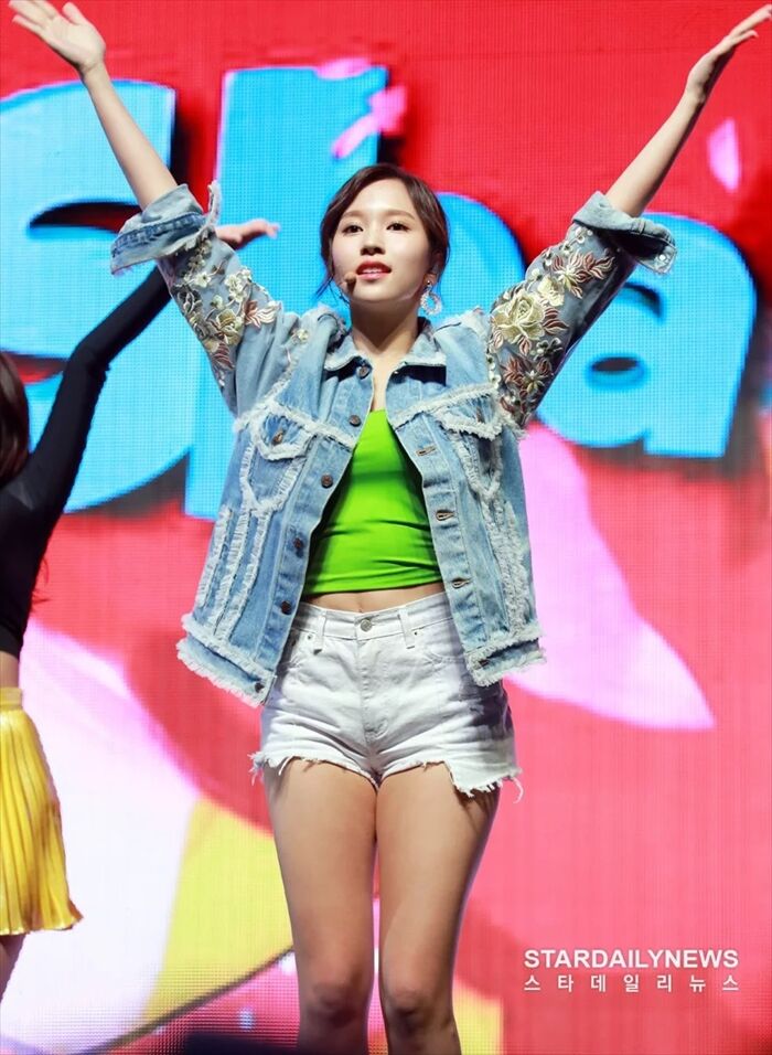 TWICE Mina's nipple pochi treasure cap over 120 erotic images that come out! 53th image